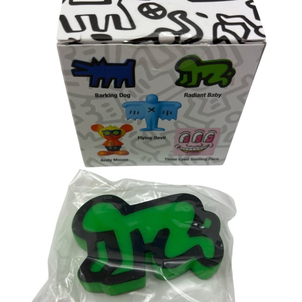 Keith Haring Series 2 Vinyl Collectible Dolls Radiant Baby Green Figurine New